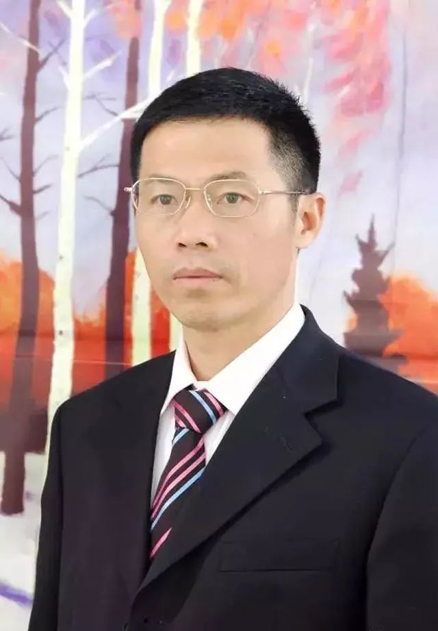 封面-黎贤钛.jpg