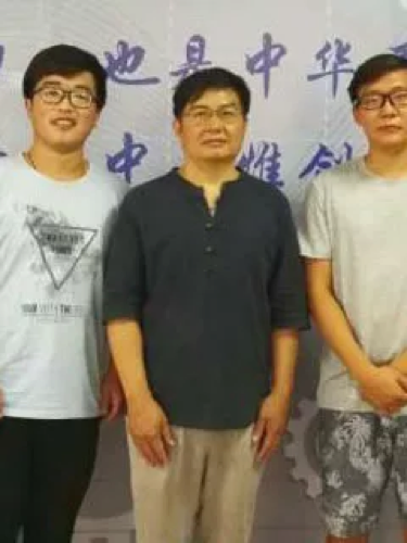 封面-毛书凡.png