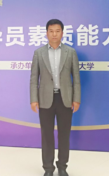 梁浩.jpeg